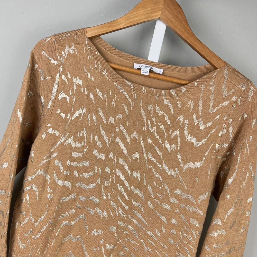 Chico's Knit‎ Sweater Size 1 Womens M Tan Metallic Silver Animal Print Pullover